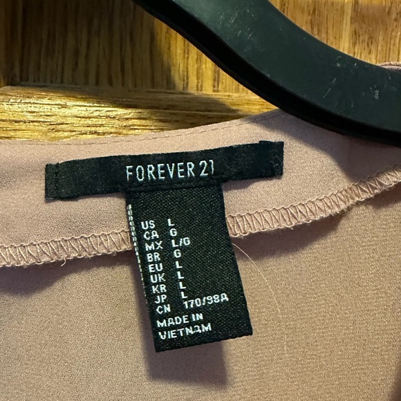 Forever 21 Blouse - Picture 3 of 4